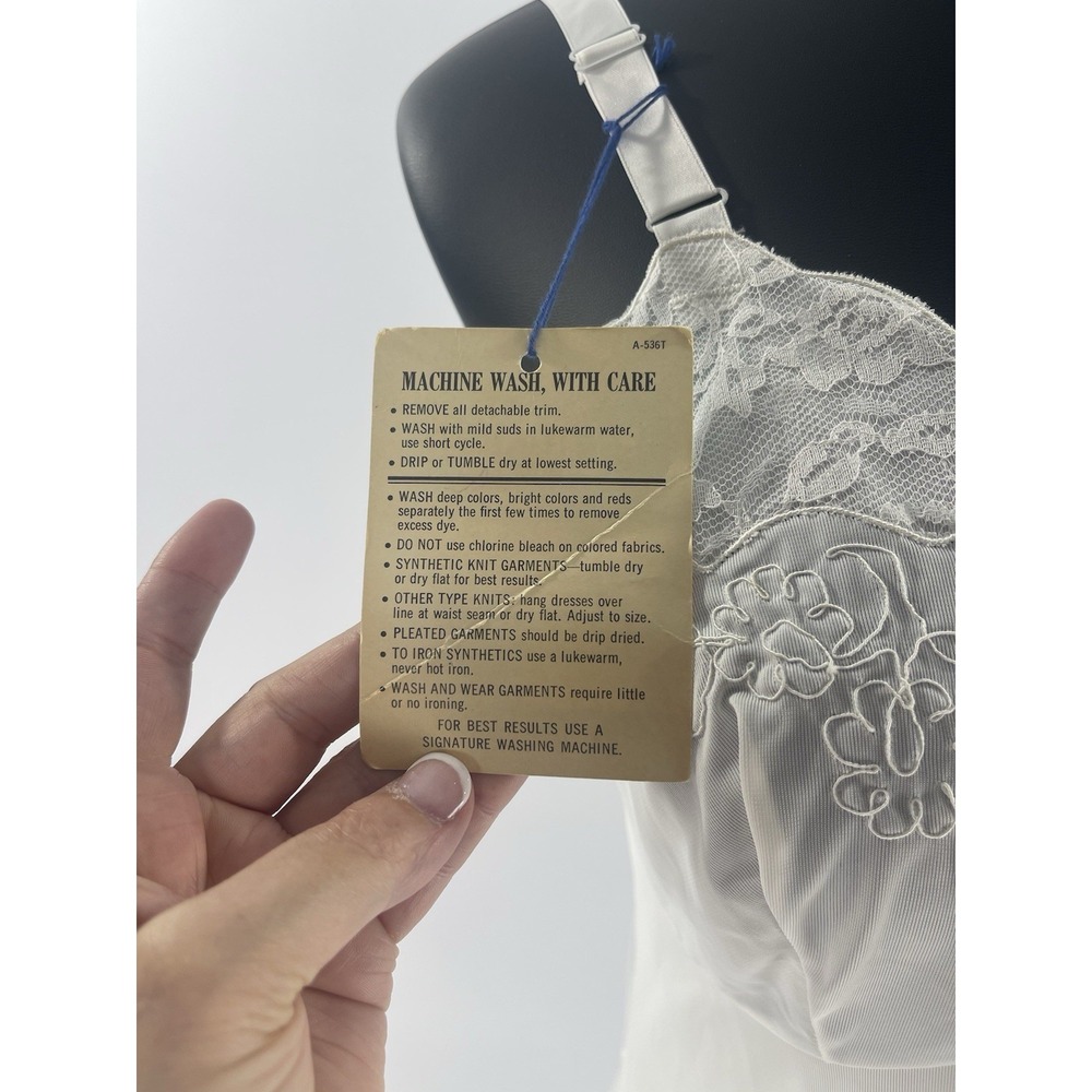 Vintage Carol Brent NWT Ivory Lace Embroidered 34 Nylon Full Slip - Picture 5 of 13